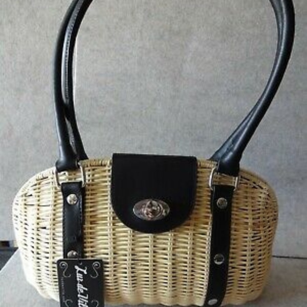 Luxedeville straw purse